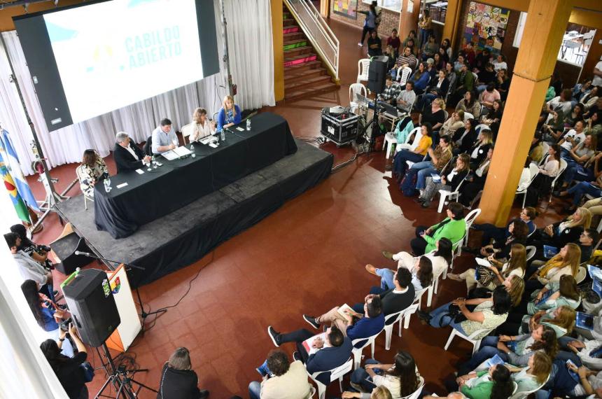 Un Cabildo Abierto educativo en cooperacioacuten entre La Pampa y Buenos Aires