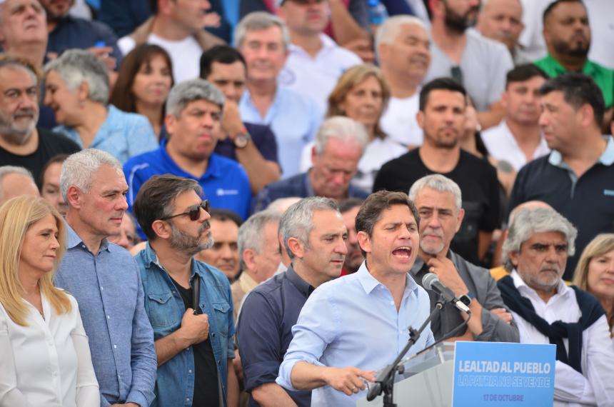 Kicillof encabezoacute su acto por el Diacutea de la Lealtad con la CGT y sin La Caacutempora