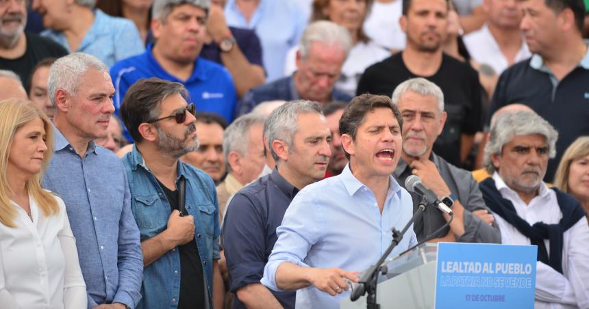 Kicillof encabezoacute su acto por el Diacutea de la Lealtad con la CGT y sin La Caacutempora