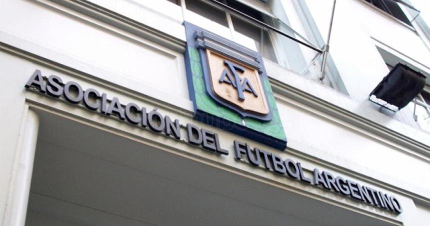 El Gobierno no intervendraacute la AFA pero sigue buscando anular la reeleccioacuten de Tapia