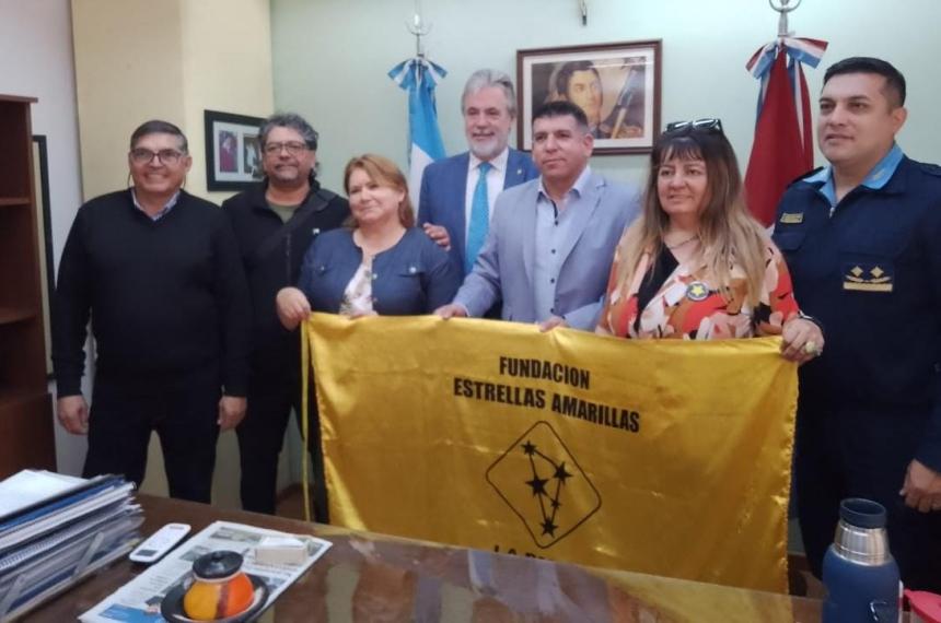 Estrellas Amarillas se reunioacute con autoridades de la Policiacutea de Coacuterdoba