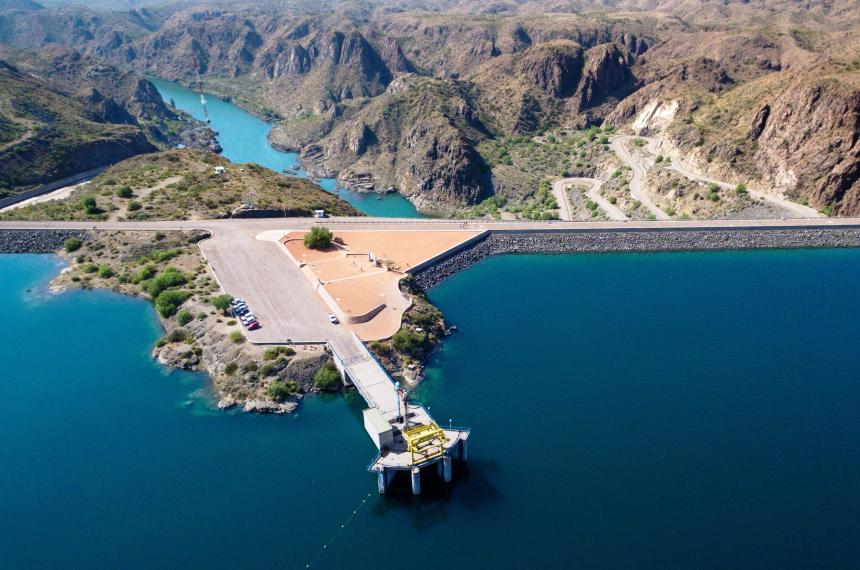 Mendoza tomariacutea control de represas en el riacuteo Diamante