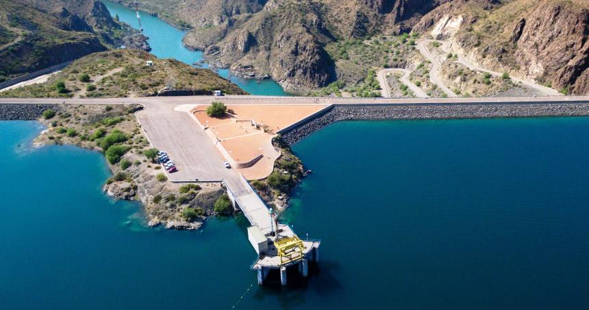 Mendoza tomariacutea control de represas en el riacuteo Diamante