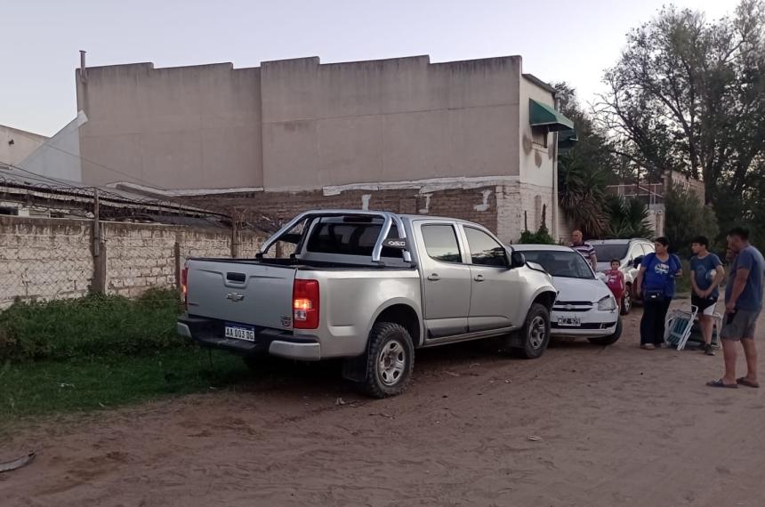 Alcoholizado perdioacute el control de su camioneta y desatoacute un choque en cadena- no teniacutea seguro