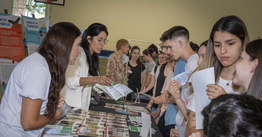 Estudiantes del sur en la Expo Carreras