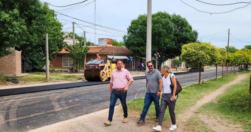 Di Naacutepoli recorrioacute obras en el barrio Plan 5000