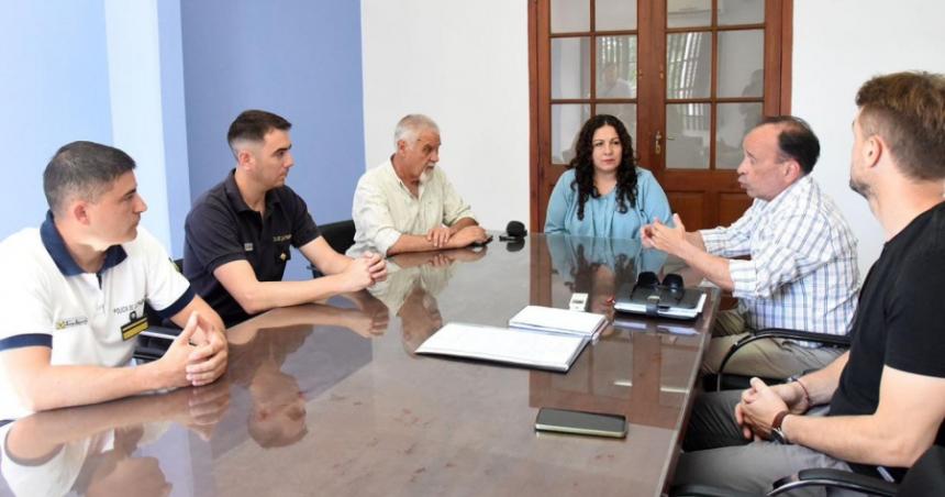 Gobierno firmoacute convenio de cooperacioacuten en videovigilancia con Maisonnave