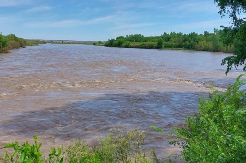 Investigadores de la UNLPam anticipan una fuerte crecida del riacuteo Colorado