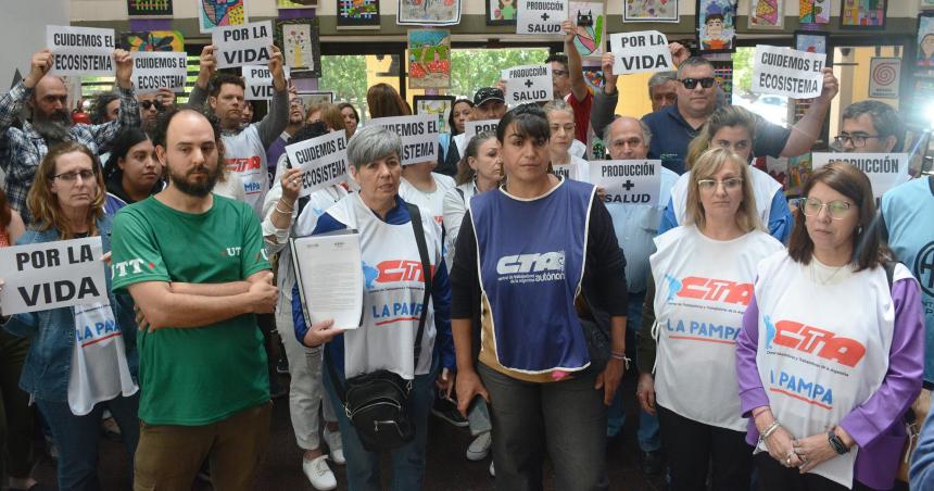 Es por la alimentacioacuten y por la vida- las CTA piden reglamentar la ley de Agroquiacutemicos