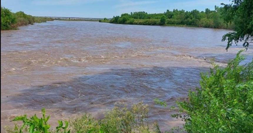 Investigadores de la UNLPam anticipan una fuerte crecida del riacuteo Colorado