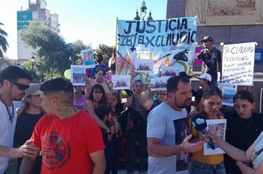 Nueva marcha por la muerte de los operarios en Santa Rosa