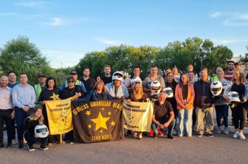 Dictaron curso de Seguridad Vial con entrega de cascos en Intendente Alvear