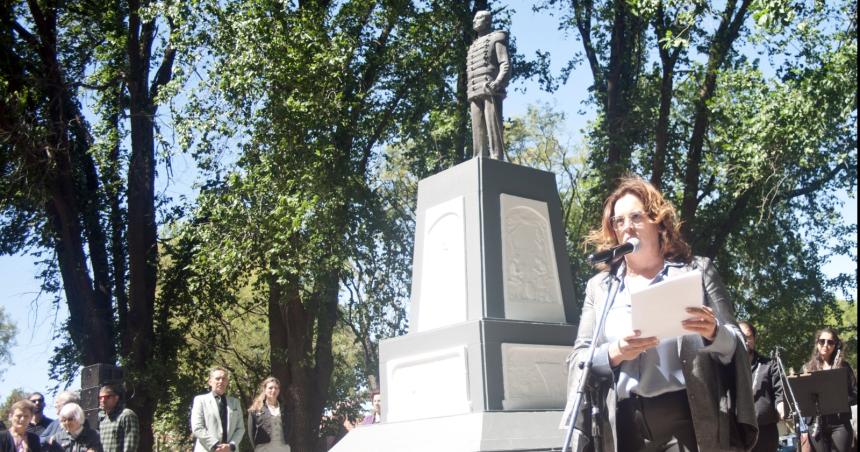 La intendenta Alonso encabezoacute el acto central por el aniversario de General Pico