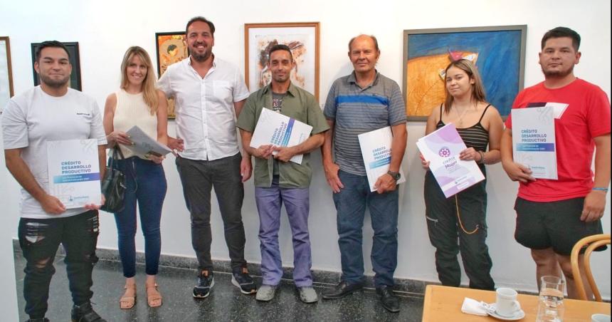 Di Naacutepoli destacoacute que lleva entregados 1500 creacuteditos a emprendedores