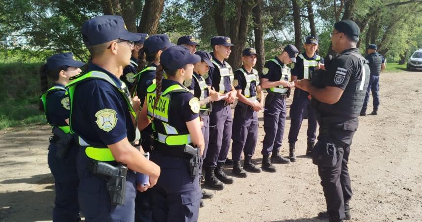 Aspirantes a agentes de la Policiacutea realizaron praacutecticas en el terreno