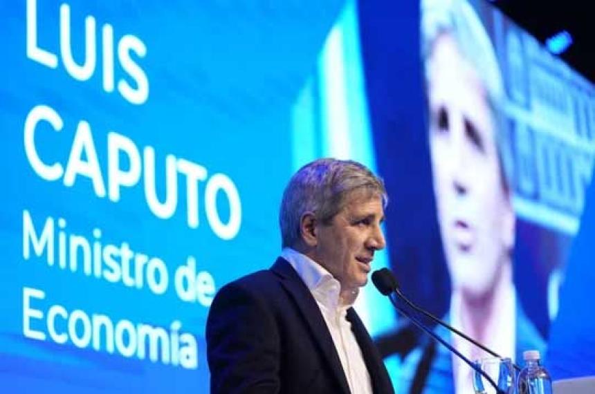 Tras la baja de la inflacioacuten Caputo prepara el terreno para levantar el cepo en 2025