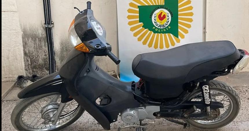 Recuperan una moto robada en Realicoacute- un detenido