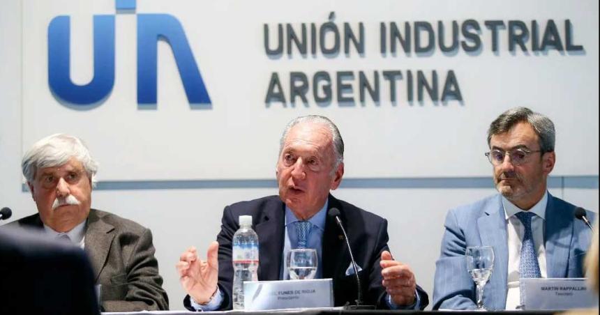 Los industriales salieron a torpedear la apertura importadora y reclaman igualdad de condiciones