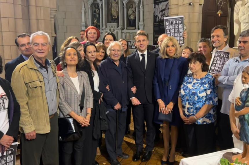 Visita a la iglesia donde Alfredo Astiz conocioacute a las monjas francesas