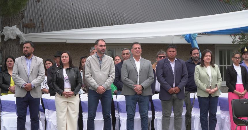 El Gobierno acompantildeoacute el 131 aniversario de Pueleacuten