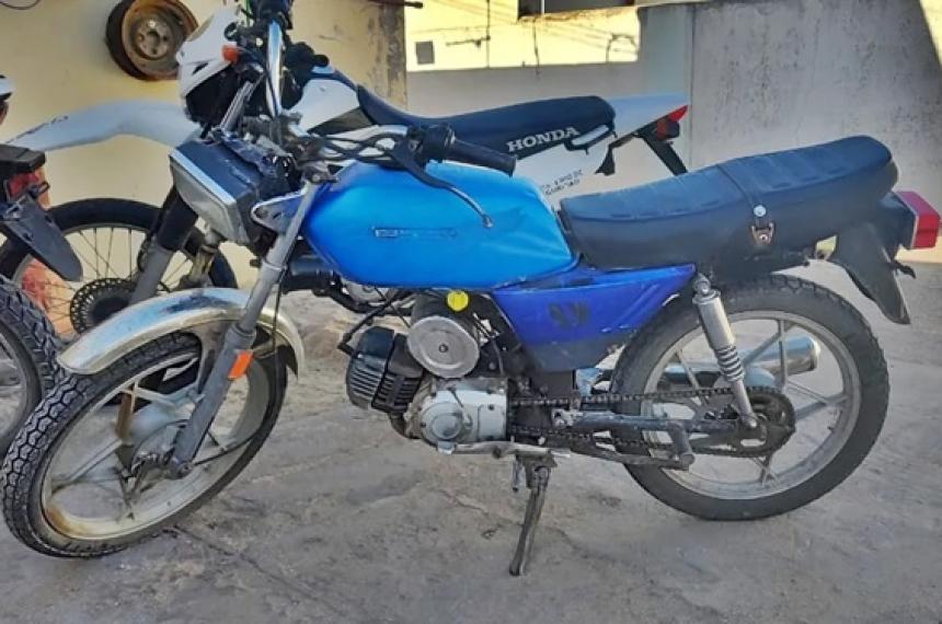 Recuperaron una moto robada en Colonia Baroacuten