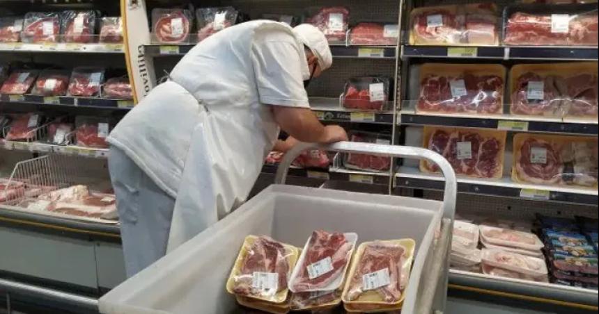 El consumo de carne vacuna cayoacute a su nivel maacutes bajo en 28 antildeos