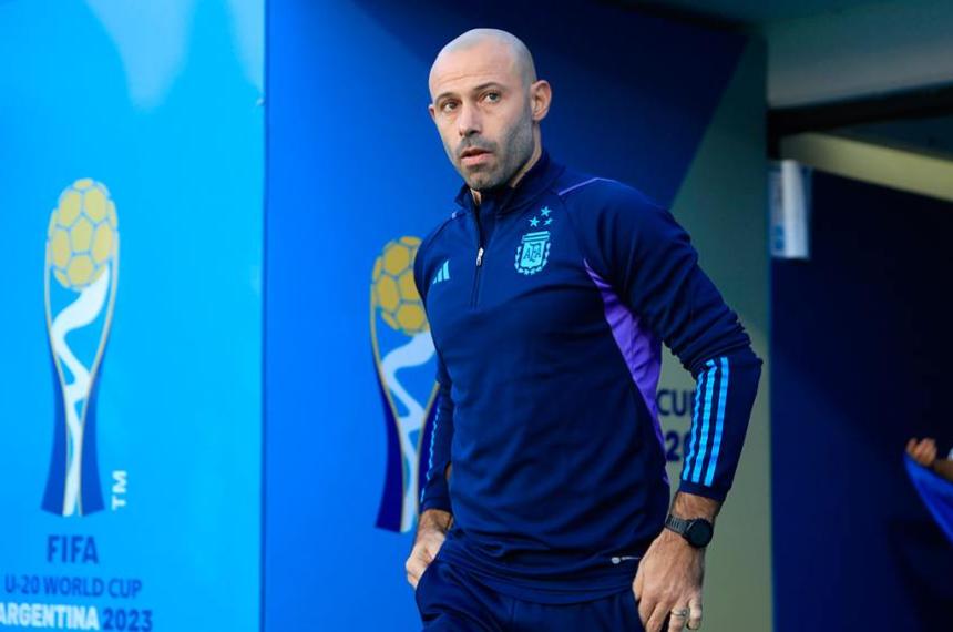 Javier Mascherano se convertiraacute en el nuevo DT de Inter Miami y dirigiraacute a Messi