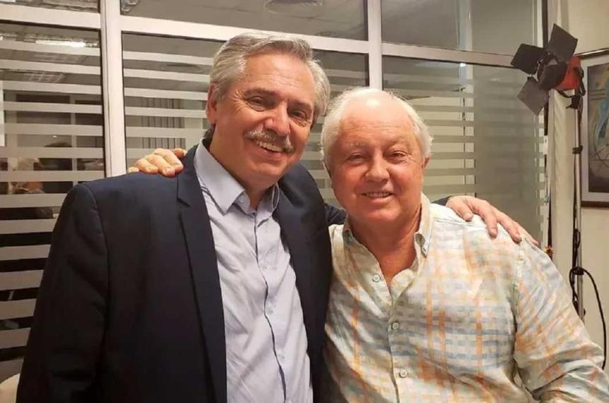 Revelan nuevos chats en la causa Seguros- aparecioacute una foto de Alberto Fernaacutendez y Martiacutenez Sosa en Olivos