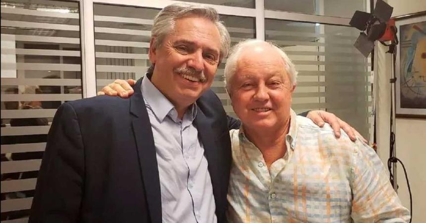 Revelan nuevos chats en la causa Seguros- aparecioacute una foto de Alberto Fernaacutendez y Martiacutenez Sosa en Olivos