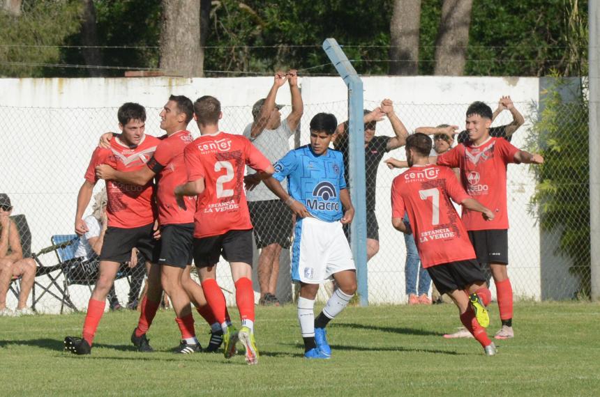 Independiente y Cochicoacute definiraacuten el tiacutetulo de la Liga Cultural