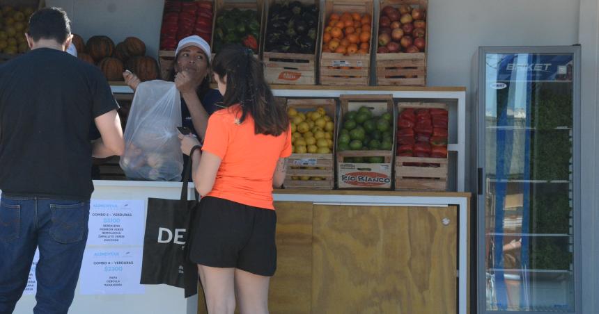 Mercado Municipal- este mieacutercoles habraacute ofertas imperdibles en el Plan 5000