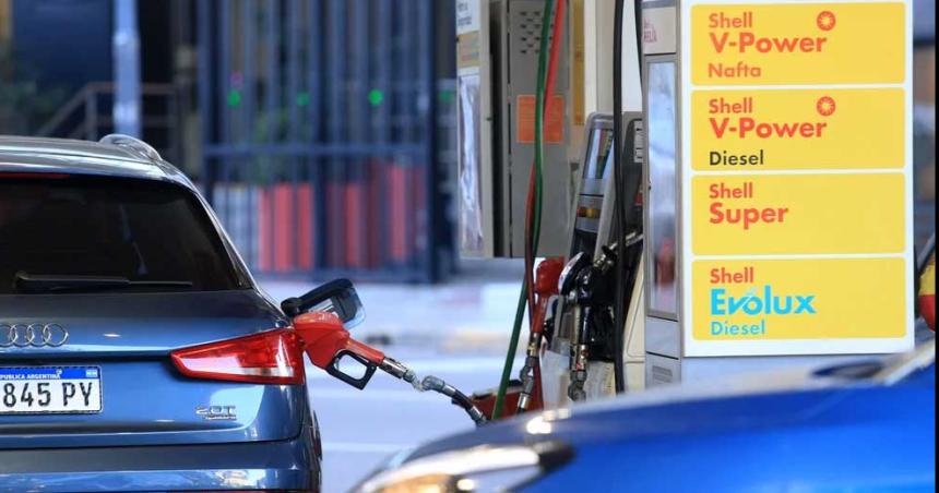 Se viene una nueva suba de los combustibles que meteraacute presioacuten sobre la inflacioacuten de diciembre