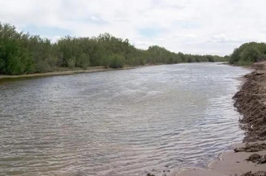   Si avanza la mineriacutea en Malarguumle pone en riesgo el agua que bebemos en La Pampa