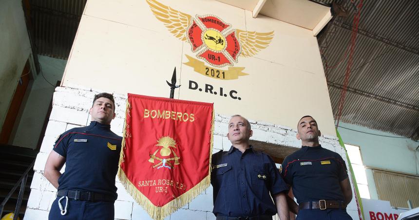 Bomberos santarrosentildeos hicieron capacitacioacuten internacional en Brasil