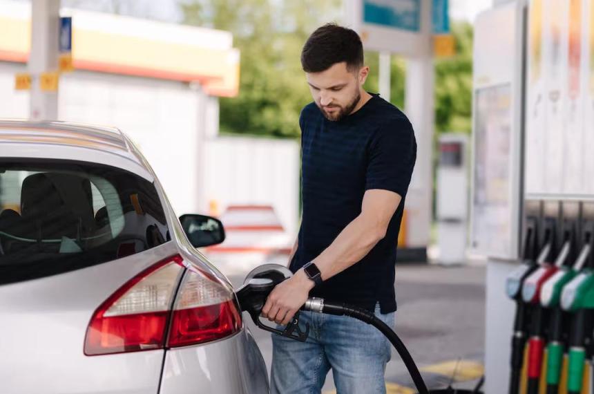 En La Pampa hay una ley que prohiacutebe el autodespacho de combustibles