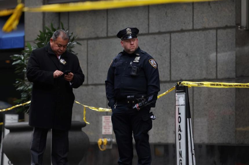 Un sicario matoacute al ejecutivo de un gigante de la salud frente al Hilton de Nueva York