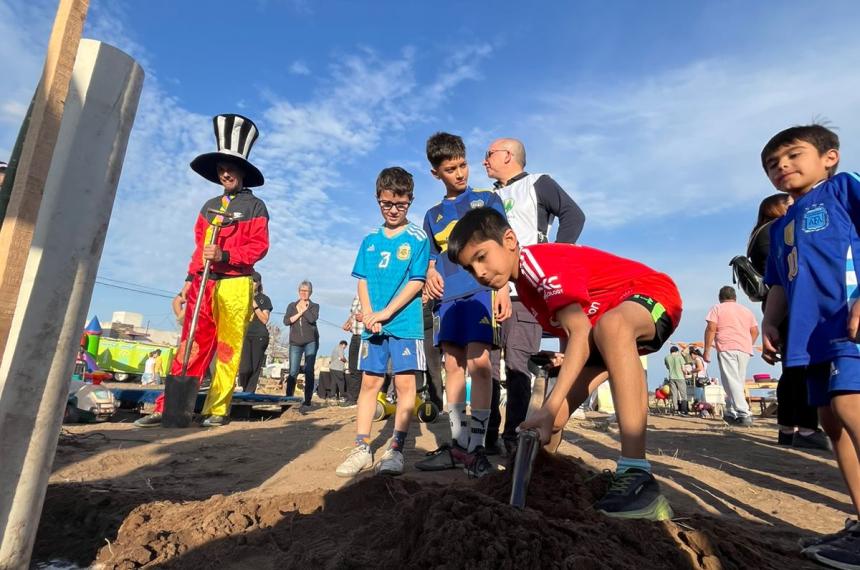 Presentacioacuten del disentildeo del primer Parque Sustentable en el barrio Nueva Vista