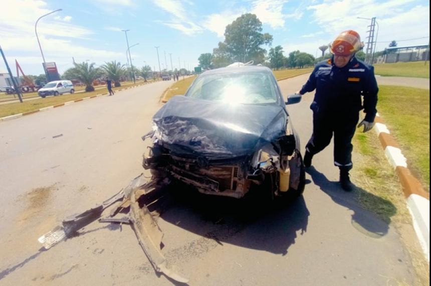 Choque entre dos camionetas en Pico