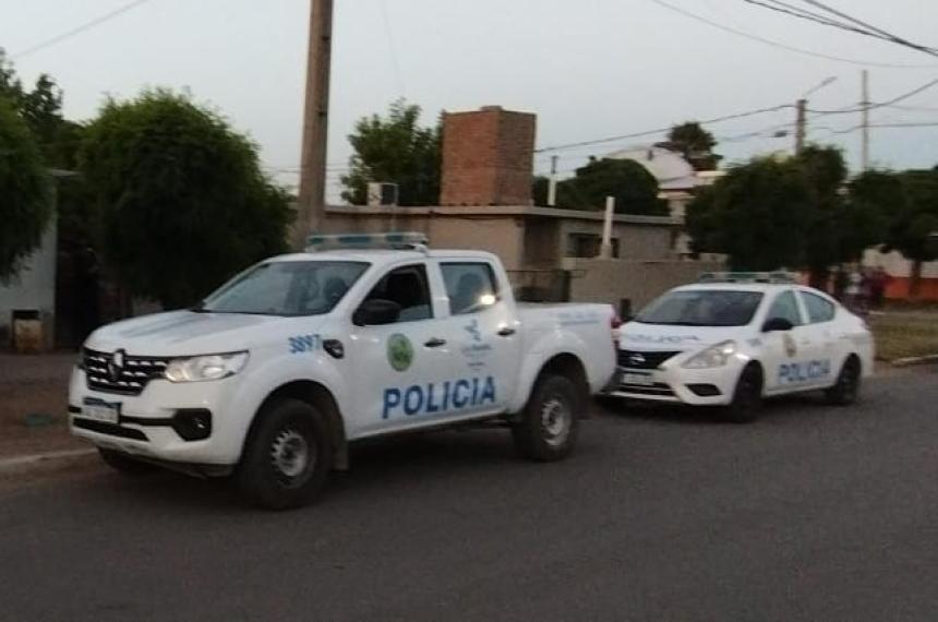 Asaltaron y apuntildealaron a un joven a la salida de una peluqueriacutea