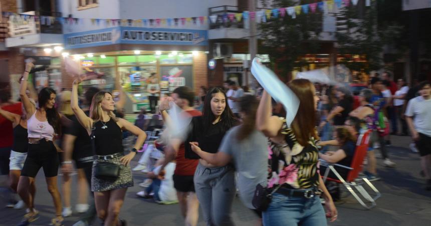 Segunda noche del Festival de Calles con la mirada puesta en la seguridad