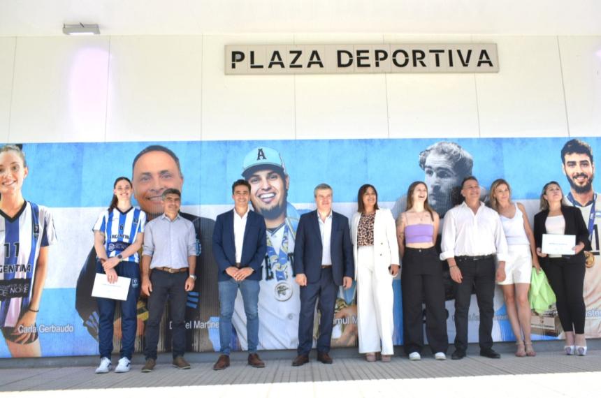 En Uriburu inauguraron la plaza deportiva Campeones del Mundo