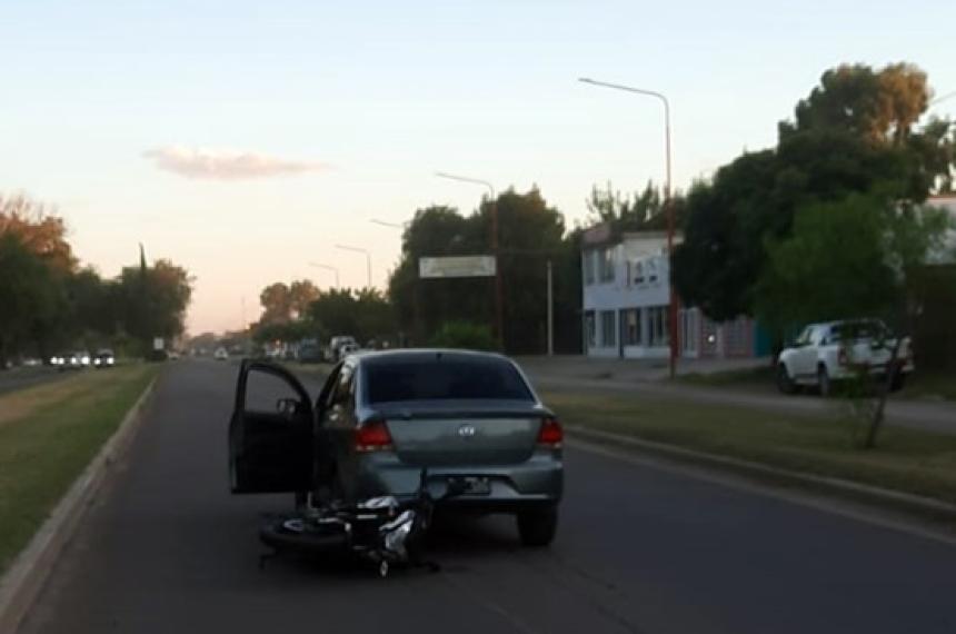 Un motociclista herido por un choque en la Circunvalacioacuten