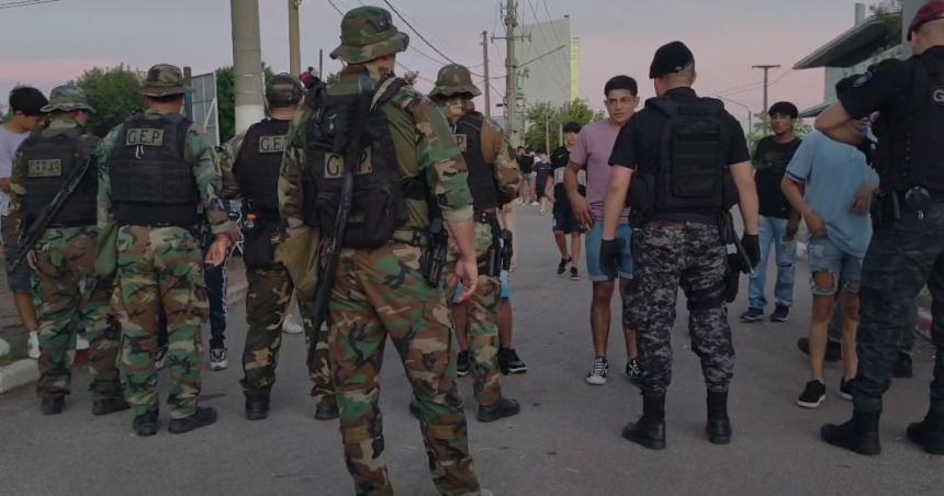 Cacheos y controles en el acceso al Festival de Calles