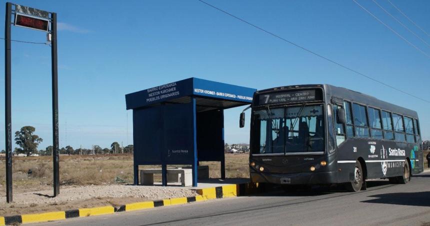 El boleto de colectivos en Santa Rosa aumenta un 36-en-porciento- y se iraacute a 972 pesos