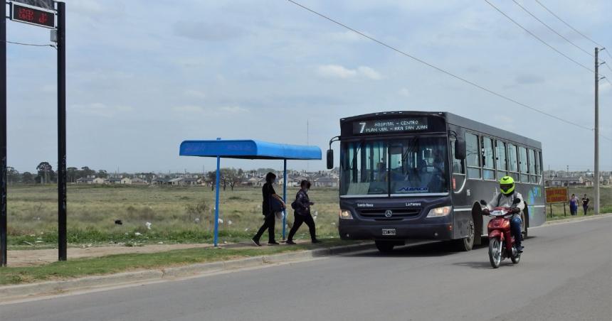 Asiacute funcionaraacuten la recoleccioacuten de residuos y los micros urbanos en Navidad