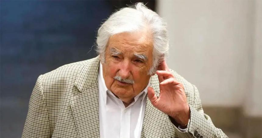 Los meacutedicos creen que Pepe Mujica logroacute superar el caacutencer de esoacutefago