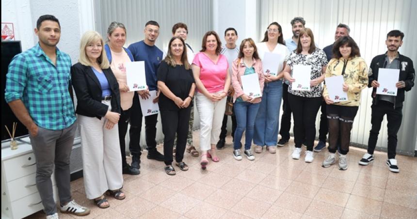 Otorgaron 30 creacuteditos a emprendedoras y emprendedores piquenses