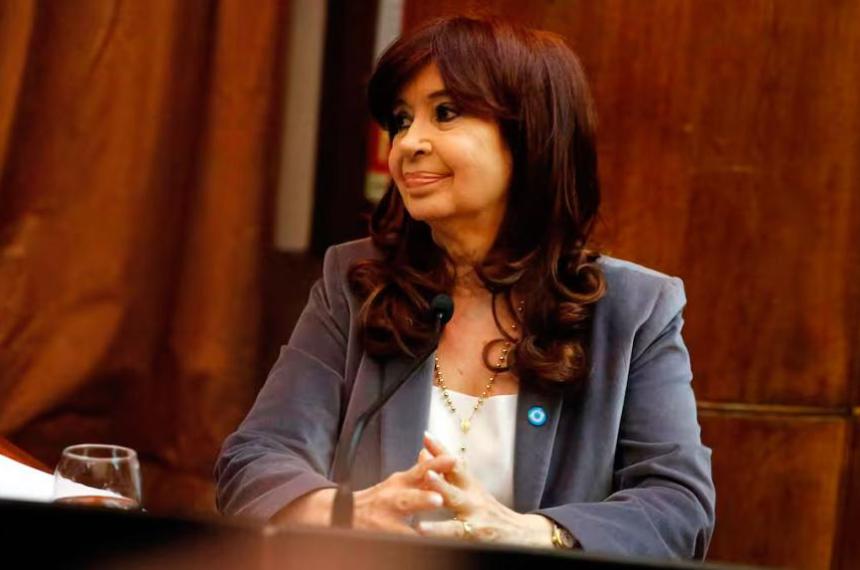 Cristina Kirchner criticoacute a la Corte y advirtioacute por la situacioacuten econoacutemica- iquestEscenas de un paiacutes fallido