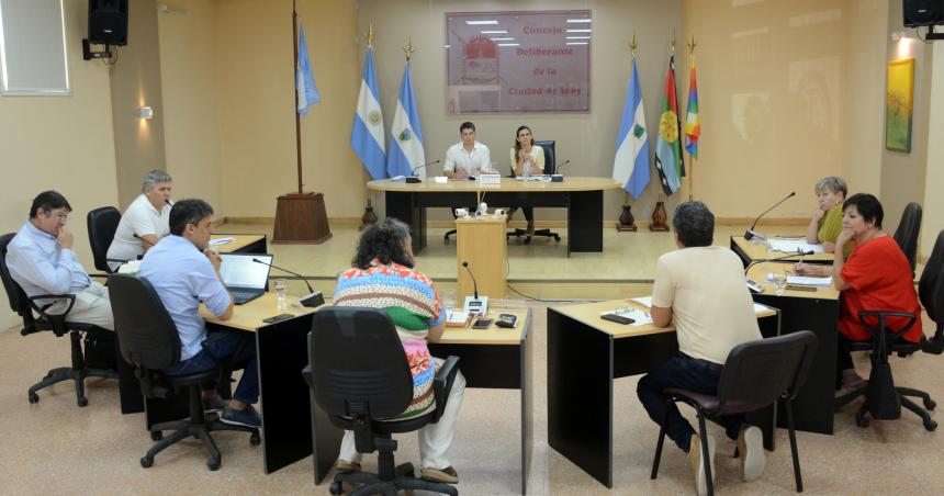 Vecinos de Toay se hicieron escuchar contra el aumento de tasas que llega al 230-en-porciento-