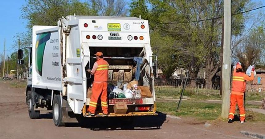 Desde la UCR insisten en reclamar a di Naacutepoli los costos de los servicios